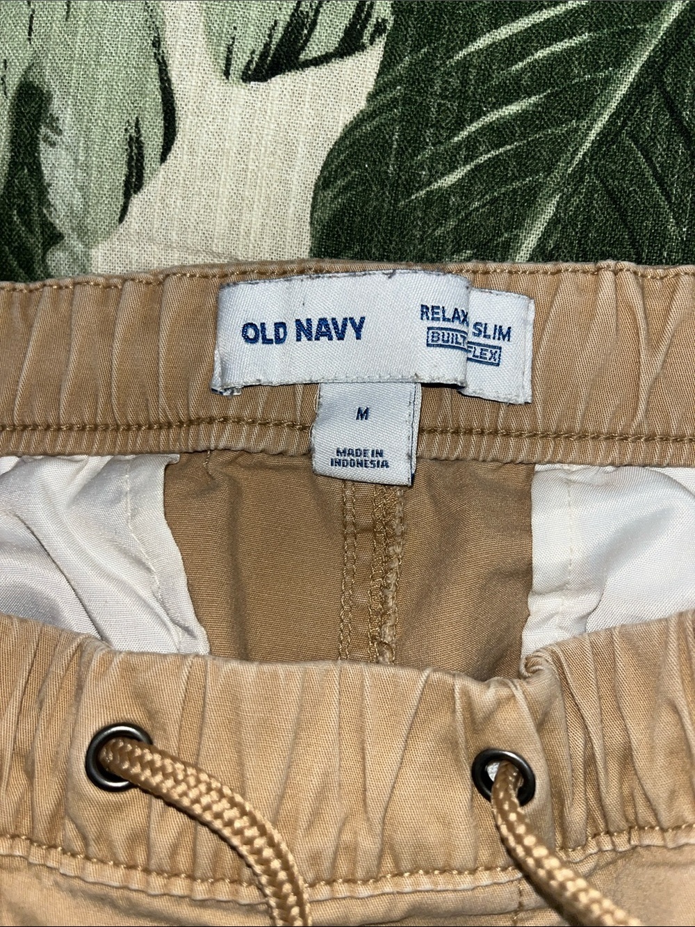 Old Navy Tan Straight-Leg Pants SZ M Flex - Picture 2 of 13
